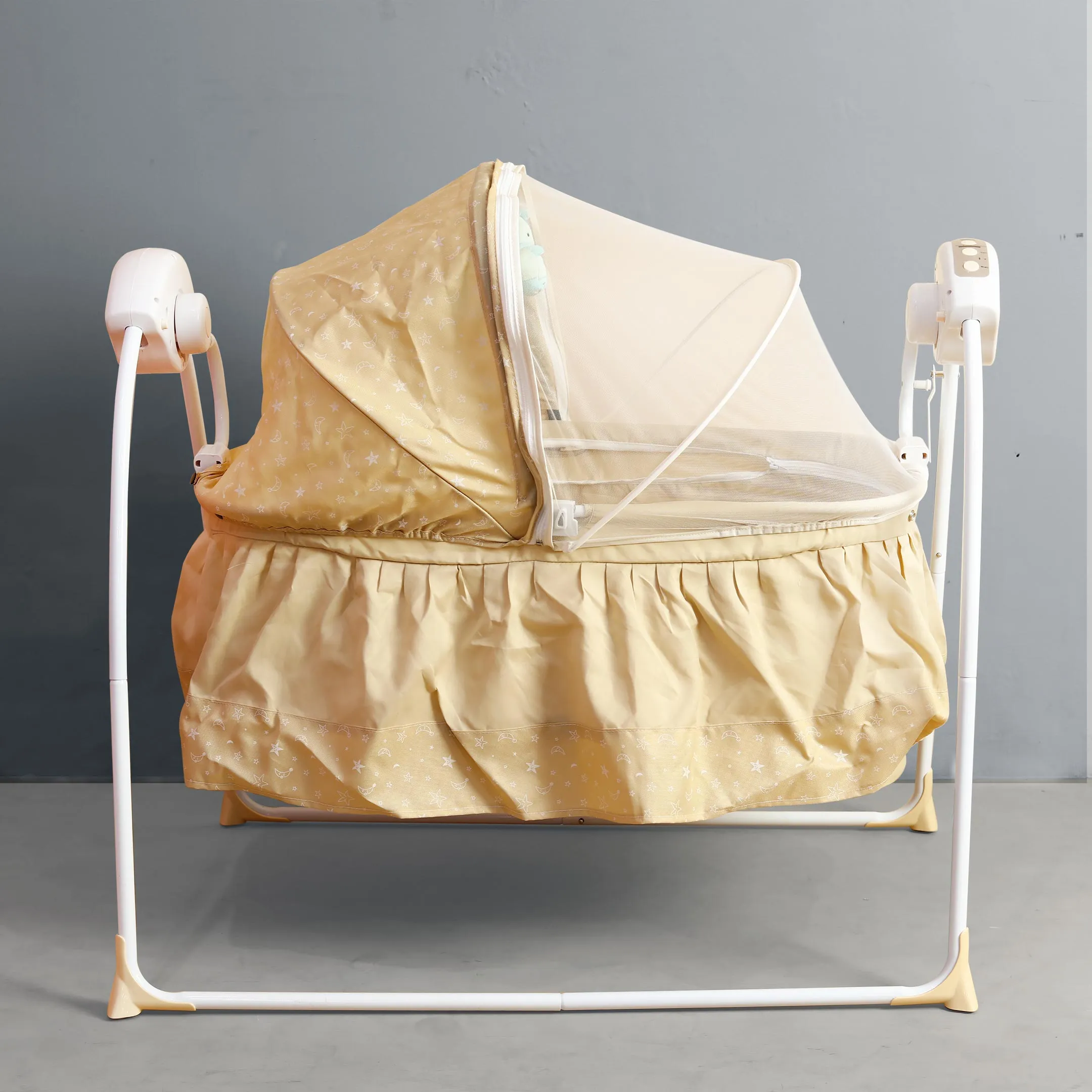 Beige Mosquito Net Vibrating Rocking Chair With Toys