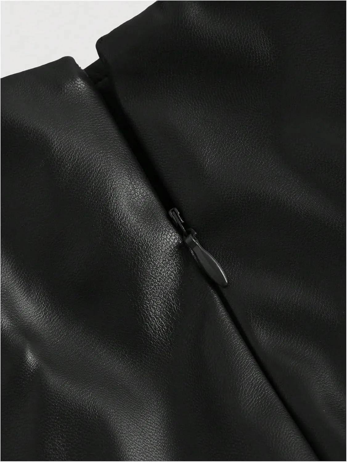 WDIRARA Women's Plus Size PU Leather Split Hem Grommet Eyelet Skirt Bodycon A Line Mini Skirt